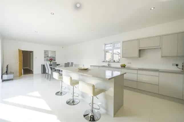3-Bedroom Detached Bungalow for Sale in Cheam