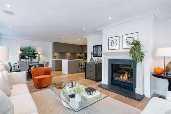 Luxury 3-Bedroom Apartment in Wimbledon Village