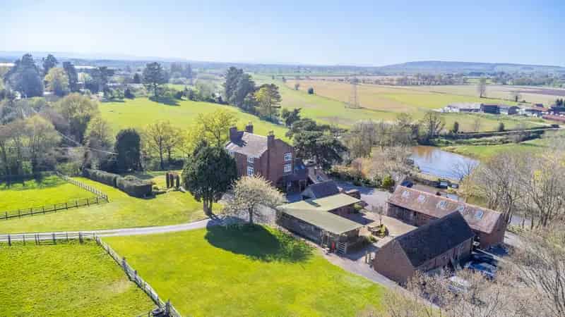 Detached House for sale with 5 bedrooms, Walcot, Shropshire