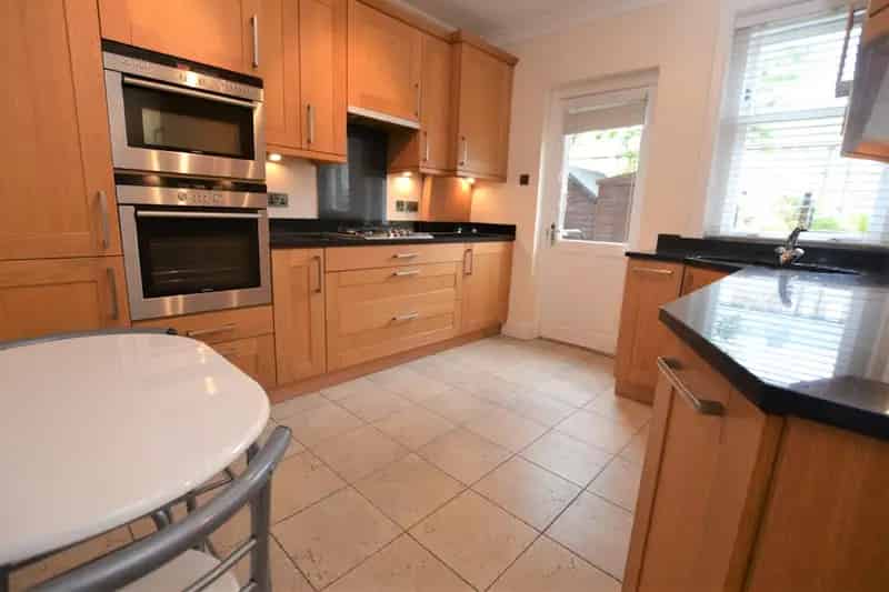 2 Bedroom Ground Floor Flat with Private Garden Musselburgh