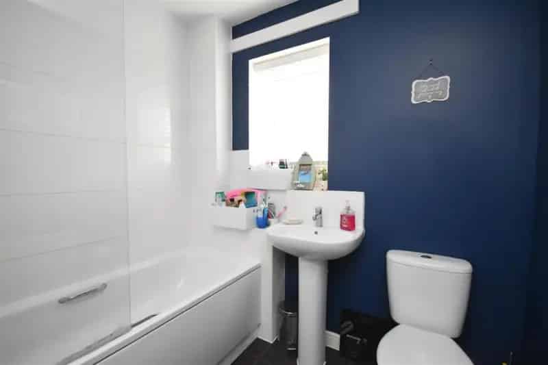 3 Bed House Aston Clinton 25 Shared Ownership Help to Buy