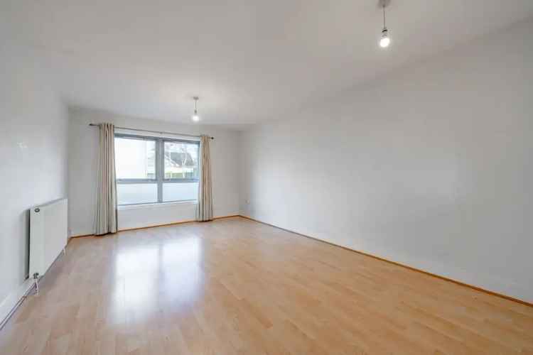 2-Bedroom Apartment Mount Florida  Modern Apartment Near Queens Park