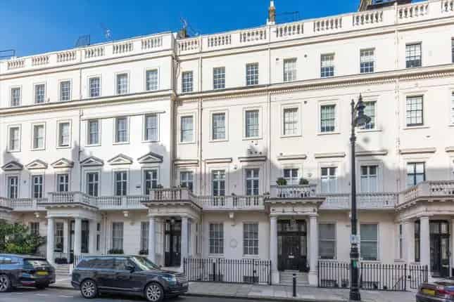 Luxury Flat for Sale in Eaton Place, Belgravia