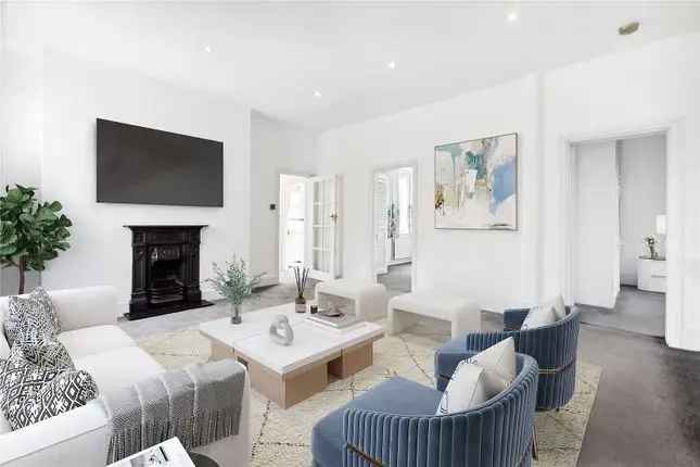 Flat for sale in Prince Of Wales Drive, London SW11