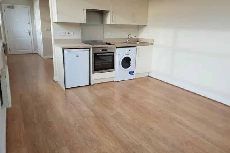 Flat For Rent , England