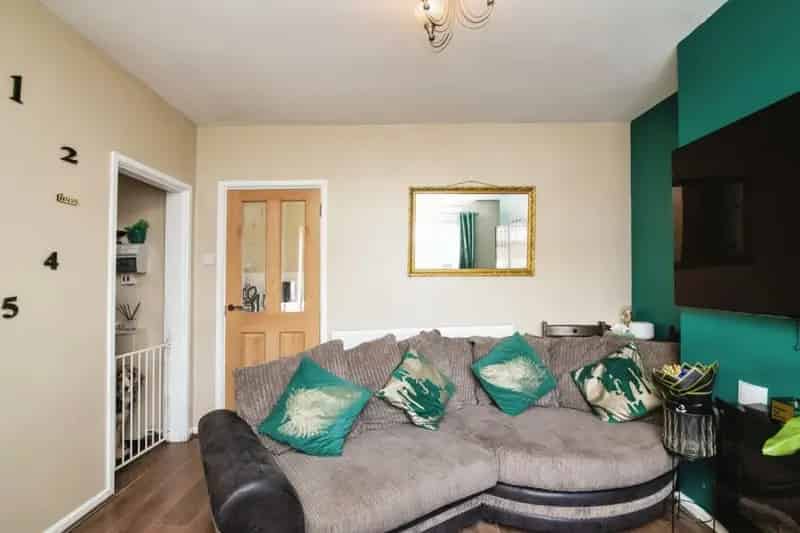 Perfect Starter Home Near Phoenix Colligate