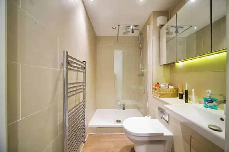 Two Bedroom Apartment Stratford Atelier Point City Views Parking