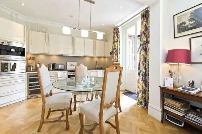 Flat for sale in Priory Mansions, 90 Drayton Gardens, Chelsea, London SW10