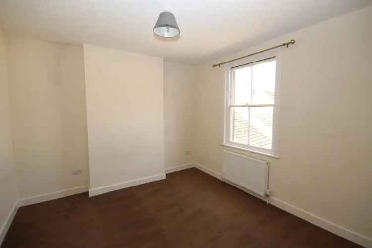 2 bedroom maisonette to rent