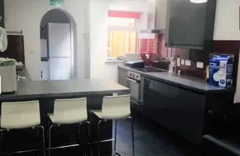 6 Ensuite Double Bedroom House Near University