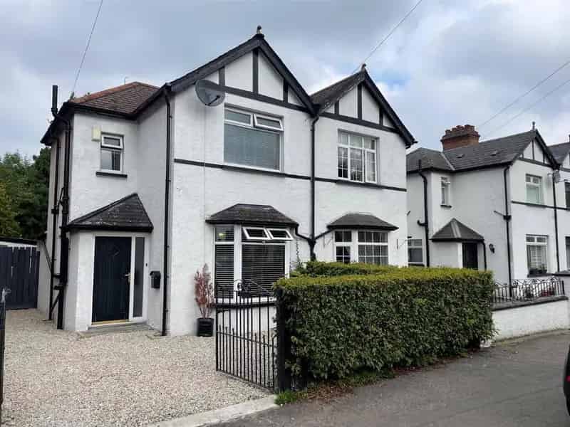 Semi Detached House Lisburn Road 3 Bed Modern Kitchen Garden