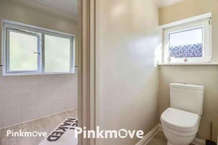 3 Bed Detached House For Sale - Newly Refurbished