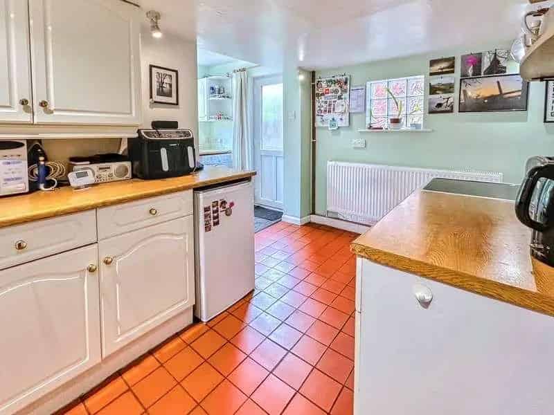 2 Bed House for Sale in Crick Village Northamptonshire