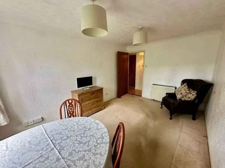 1 Bedroom Retirement Apartment for Sale in Cheadle