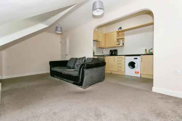 2 bedroom flat for sale