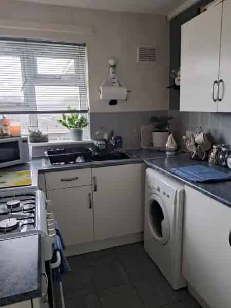 1 Bed Immaculate Condition Property