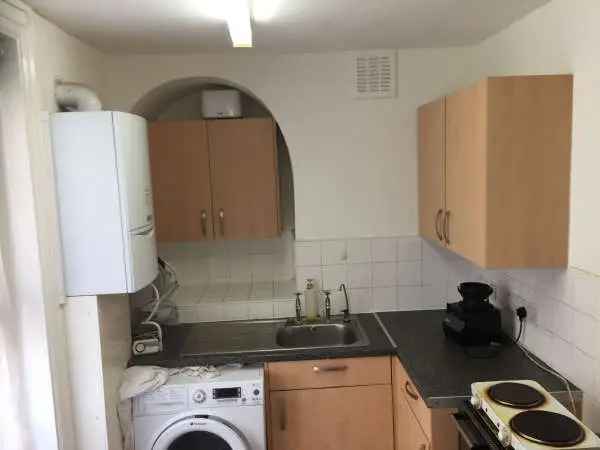 Flat For Rent in London, England