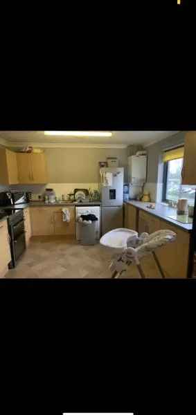 Flat For Rent in Test Valley, England