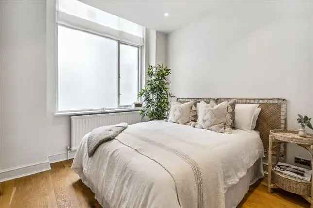 Flat to rent in Nottingham Place, Marylebone W1U