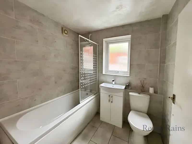 3 Bedroom Mid Terrace House to Rent Liverpool