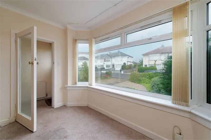 2 Bed House - End Terraced with 1 Reception Room