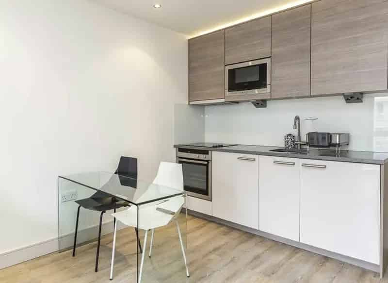 Chelsea Creek Studio Flat Long Let Fully Furnished Near Transport Links