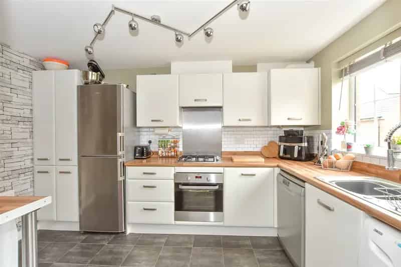 3 Bedroom Semi-Detached House for Sale in Denvilles