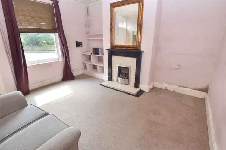 House For Sale in Leeds, England