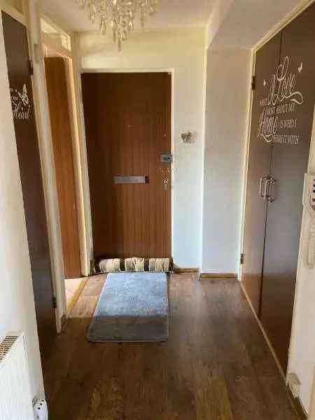 Flat For Rent in Dudley, England