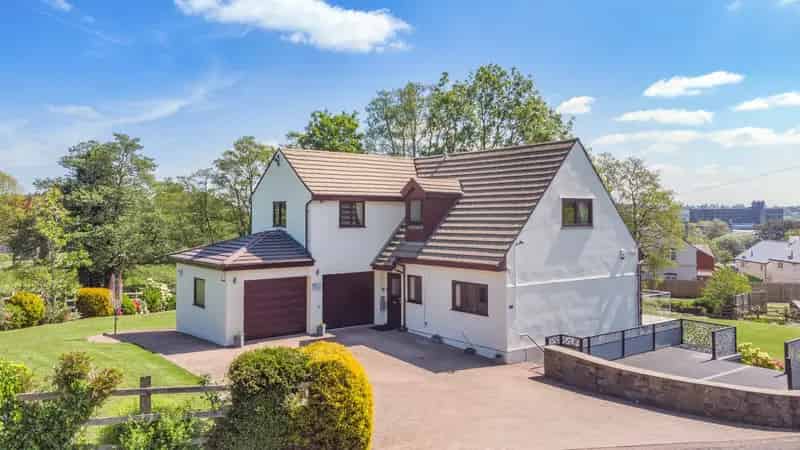 Detached House for sale with 4 bedrooms, Greenhill Road, Cwmbran