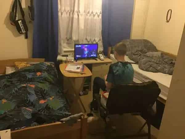 2 Bedroom Flat near Schools Tesco Central London