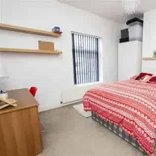 3 Bed 3 Bath Student House Near University of Birmingham