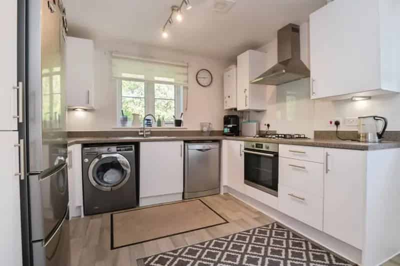 3 Bed Semi-Detached House North Stoneham Park