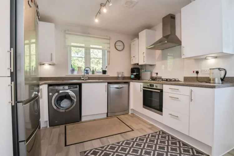 3 Bed Semi-Detached House North Stoneham Park