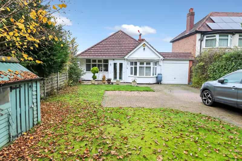 2 Bedroom Detached Bungalow For Sale