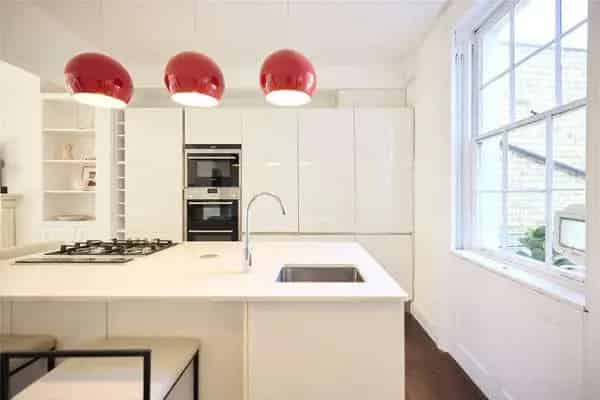 Elegant Victorian Conversion Apartment with Private Garden
