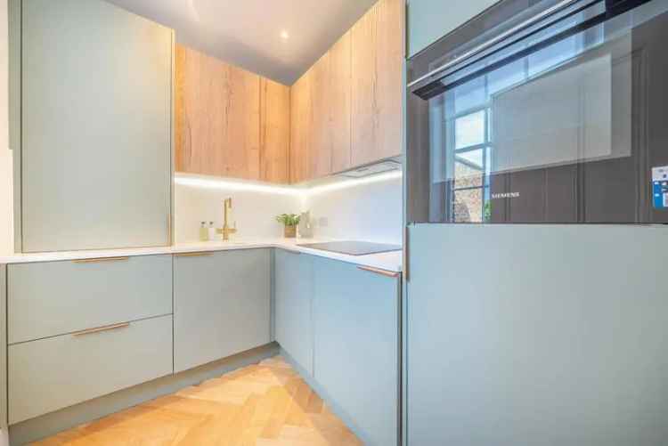 Royal Crescent 1-Bedroom Flat - Stylish and Modern