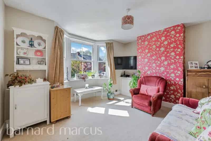 Three Bedroom Victorian House South Godstone