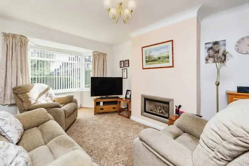 3 Bedroom Semi-Detached Home Wakefield