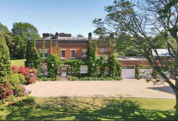 Park Lane, Godden Green, Sevenoaks, Kent, TN15 0JS | Property for sale | Savills