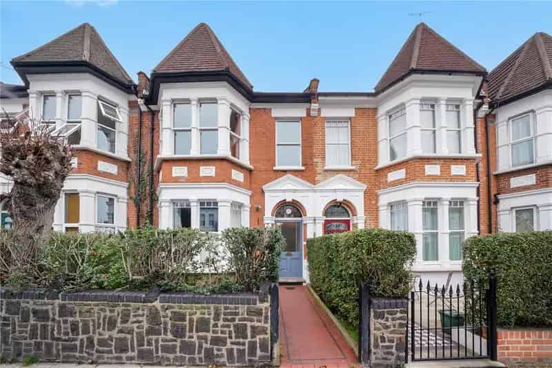 2 Bedroom Flat Crouch End London
