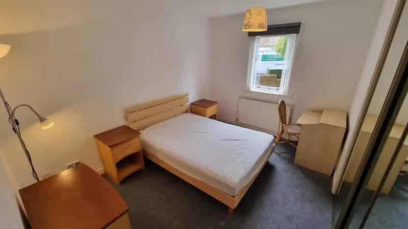 3 Bedroom Flat House to Rent