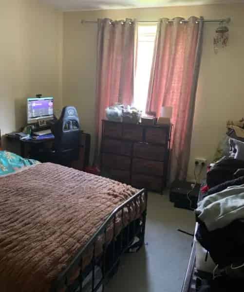 3-Bed House or Flat Exchange London North London Commutable