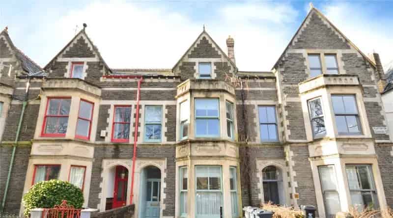 1 Bedroom Apartment for Sale