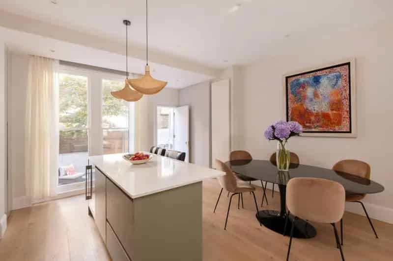 4 Bedroom Flat for Sale Chelsea SW10 River Views