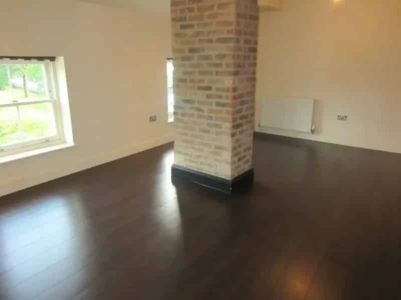 2-Bed Apartment in Park View Development Town Centre Location