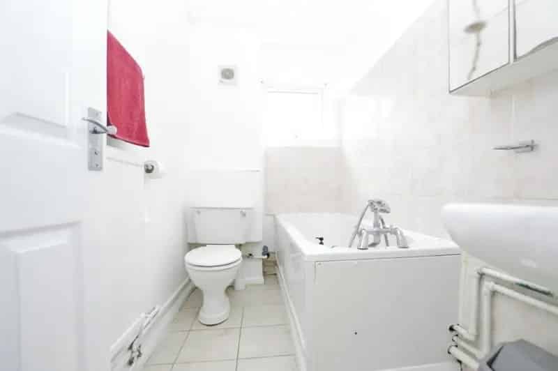 2 Bed House for Sale Canning Town