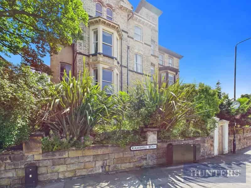 3 bedroom Flat
 For Sale