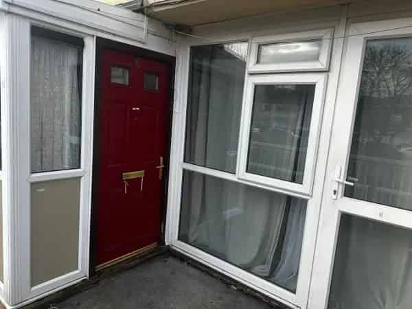Sheffield City Centre Accessible Home Near Schools and Parks