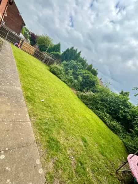 3 Bed Family Home in Quiet Village with Parking